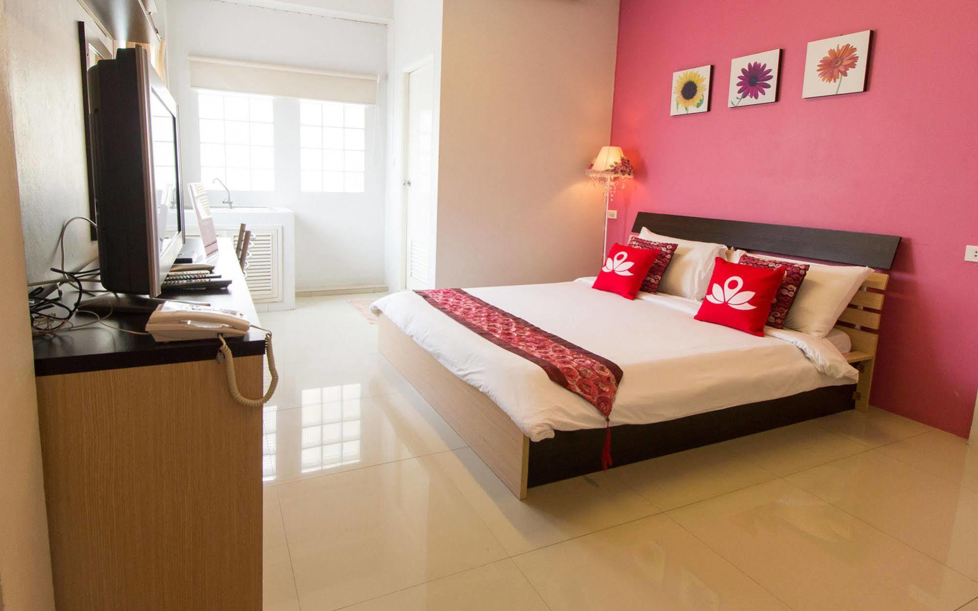 Zen Rooms Damrongrak Road Bangkok Extérieur photo